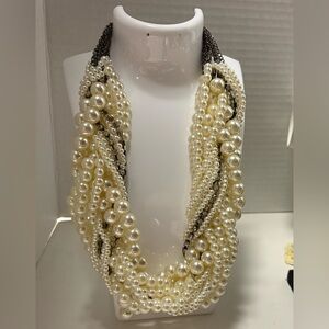 Elegant Pearl Necklace Fashion Jewelry NWOT